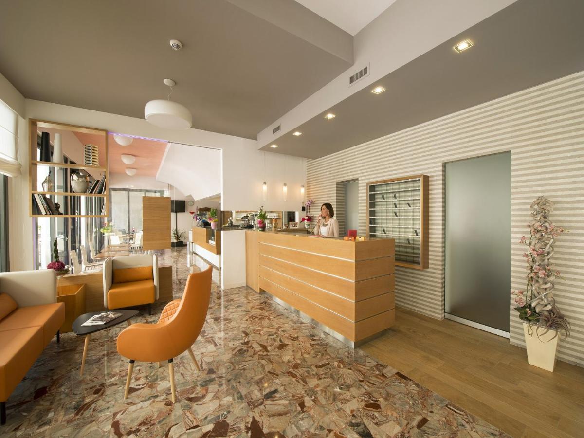 Hotel Pillon Bibione Exterior foto