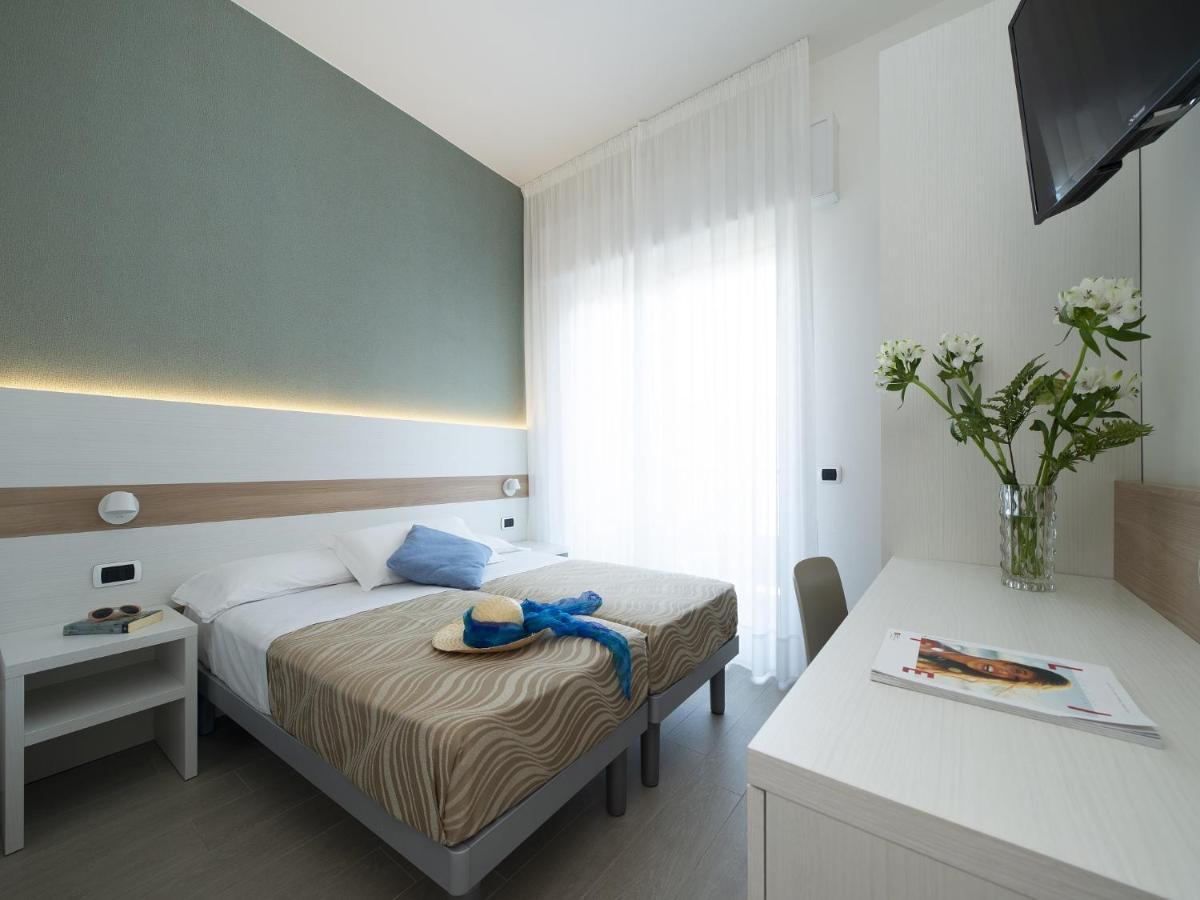 Hotel Pillon Bibione Exterior foto