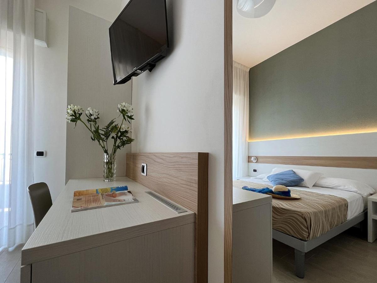 Hotel Pillon Bibione Exterior foto