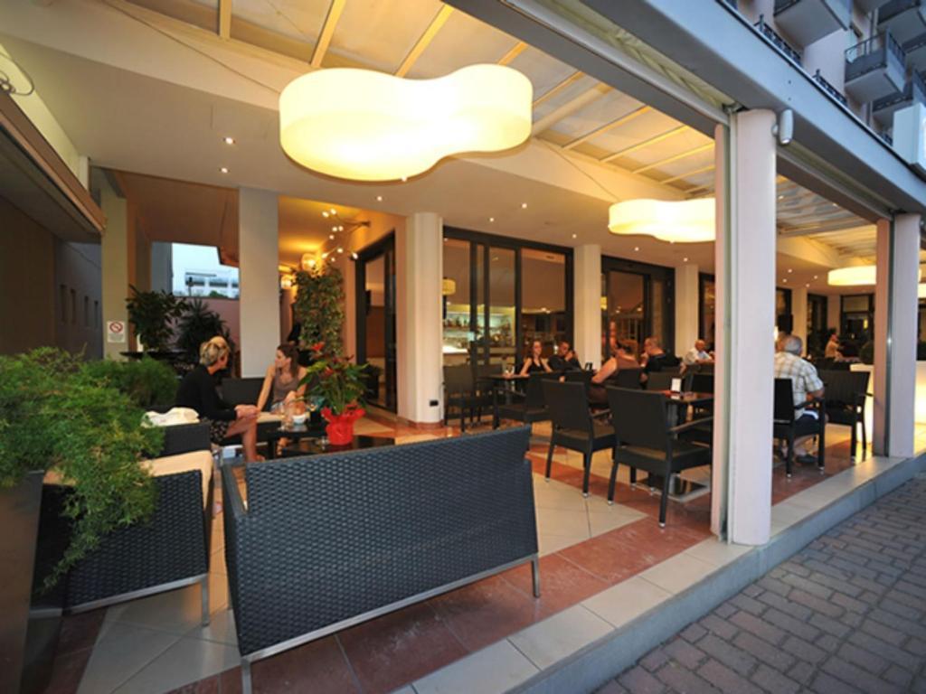 Hotel Pillon Bibione Exterior foto